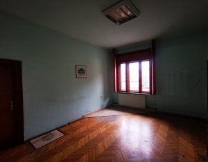 Ház 10 szobák kiadó on Turda, Zóna Centru