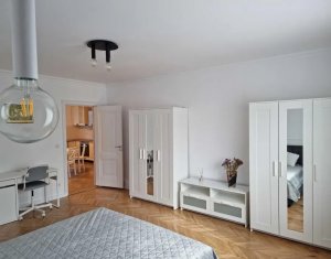 Appartement 3 chambres à louer dans Cluj-napoca, zone Centru