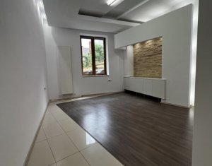 Espace Commercial à louer dans Cluj-napoca, zone Centru