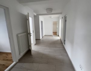 Espace Commercial à louer dans Cluj-napoca, zone Centru