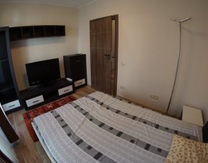 Maison 4 chambres à louer dans Cluj-napoca, zone Europa