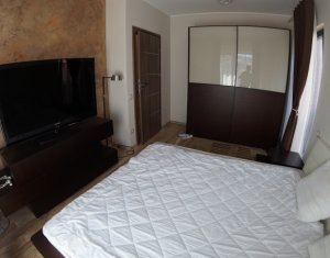 Maison 4 chambres à louer dans Cluj-napoca, zone Europa