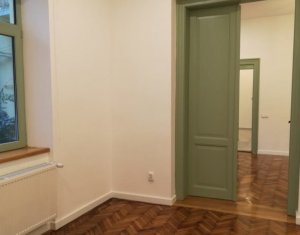 Appartement 3 chambres à louer dans Cluj-napoca, zone Centru