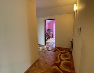 House 4 rooms for rent in Turda
