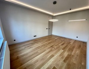 Apartament ideal activitati diverse, firma IT, birou, zona centrala