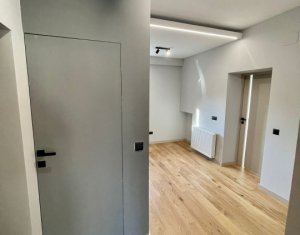 Apartament ideal activitati diverse, firma IT, birou, zona centrala