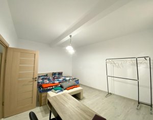 Apartament 2 camere, 65 mp, demisol, Centru