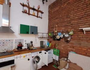 Lakás 4 szobák kiadó on Cluj-napoca, Zóna Centru