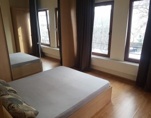 Appartement 3 chambres à louer dans Cluj-napoca, zone Zorilor