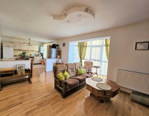 Apartament cu 5 camere + mansarda + garaj, la intrare in Borhanci