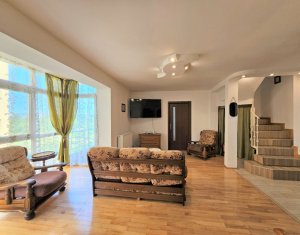 Apartament cu 5 camere + mansarda + garaj, la intrare in Borhanci