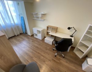 Inchiriere apartament 3 camere modern, Pta Mihai Viteazu, cu parcare