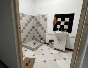 Spatiu depozitare sau productie 220mp, Floresti la fosta ferma 