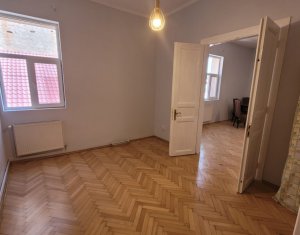 Inchiriere spatiu birou 3 camere finisat, central, zona Platinia Dorobantilor