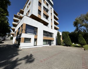 Spatiu 250mp, 6 parcari incluse, langa lac Gheorgheni Iulius Mall