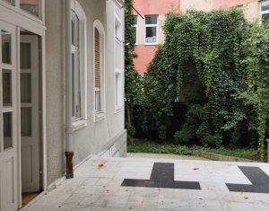 House 8 rooms for rent in Cluj-napoca, zone Centru