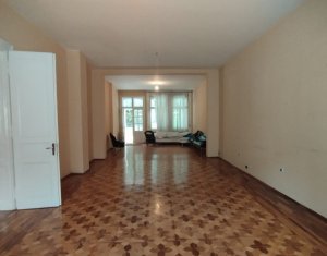 House 8 rooms for rent in Cluj-napoca