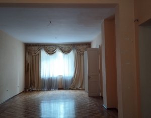 Maison 8 chambres à louer dans Cluj-napoca, zone Centru