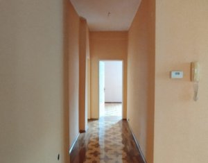 Maison 8 chambres à louer dans Cluj-napoca, zone Centru