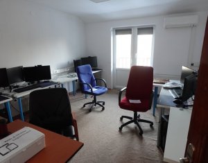 Maison 10 chambres à louer dans Cluj-napoca, zone Zorilor