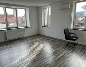 Bureau à louer dans Cluj-napoca, zone Centru