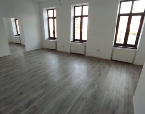 Spatiu birouri, 2 camere, zona Parcul Central