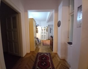 De inchiriat apartament cu 3 camere, 108mp, etaj 1, Piata Unirii