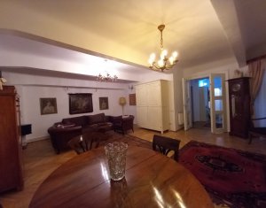 De inchiriat apartament cu 3 camere, 108mp, etaj 1, Piata Unirii