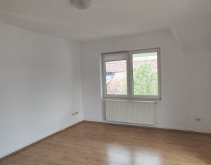 Casa cu  5 camere,constructie noua ,zona Parcul Central