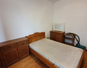 Apartament cu doua camere decomandat, Piata Mihai Viteazu