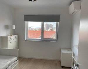 Appartement 3 chambres à louer dans Cluj-napoca, zone Centru