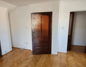 House 4 rooms for rent in Turda, zone Centru