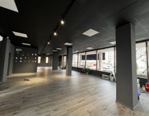 Spatiu comercial 223mp, 2 parcari, vitrina, Marasti zona Farmec