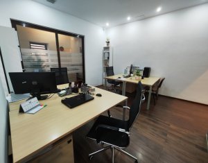 Bureau à louer dans Cluj-napoca, zone Centru