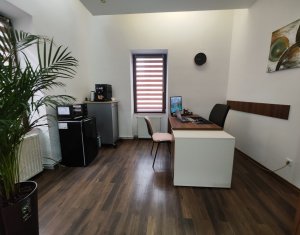 Bureau à louer dans Cluj-napoca, zone Centru