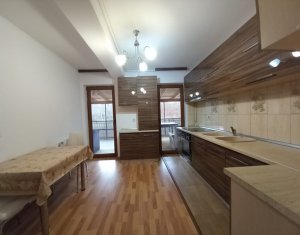 De inchiriat apartament 3 camere, bloc nou, garaj, locuinta/birou