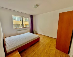 Appartement 3 chambres à louer dans Cluj-napoca, zone Manastur