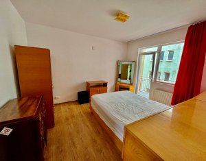 Appartement 3 chambres à louer dans Cluj-napoca, zone Manastur