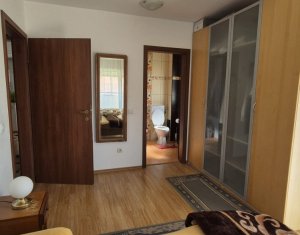 Apartment 3 rooms for rent in Floresti