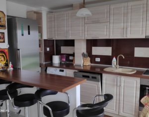 apartament 3 camere decomandate, 70mp, parcare, zona bazei sportive La Terenuri