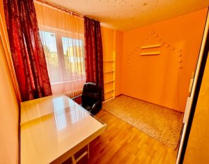 Apartament 3 camere, situat in Manastur, zona Alea Garbau 