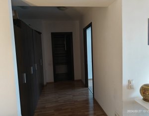 Apartament 2 camere, semidecomandat, 76mp, bloc semiluna plopilor, parcare 