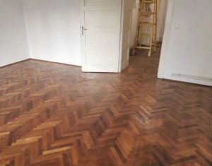 Appartement 3 chambres à louer dans Cluj-napoca, zone Centru