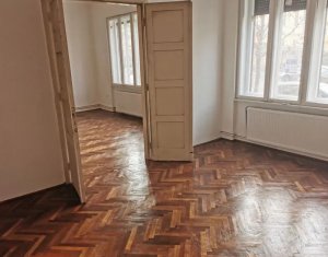 Apartment 3 rooms for rent in Cluj-napoca, zone Centru