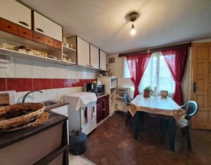 House 2 rooms for rent in Moristi