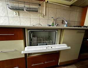 Apartament 3 camere, 60mp, zona stazii Horea