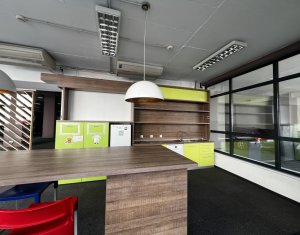 Espace Commercial à louer dans Cluj-napoca, zone Centru