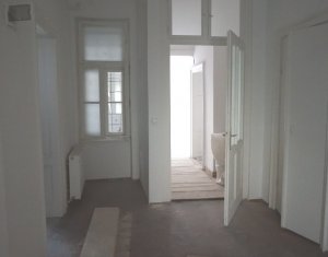 Spatiu birou sau servicii 165mp, 5 incaperi, piata Unirii