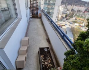 Apartament 3 camere, 83 mp,  2 bai, 2 balcoane, boxa, zona Electrica - Manastur