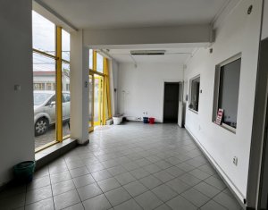 Depozit stradal zona Aeroport, acc TIR, trifazic, curte pavata 1500mp